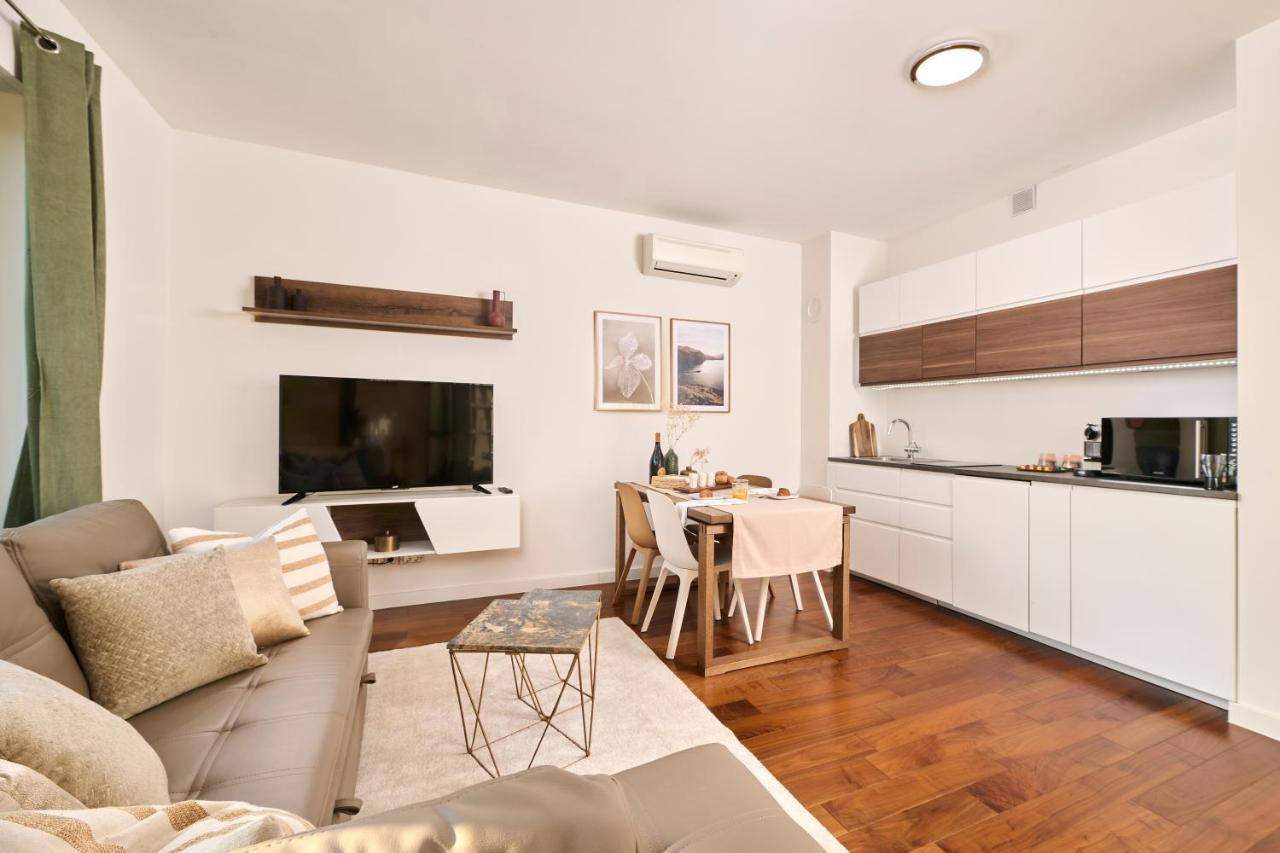 Brand New 1 Bedroom Apartment With Backyard Near The Beach! Poreč Zewnętrze zdjęcie
